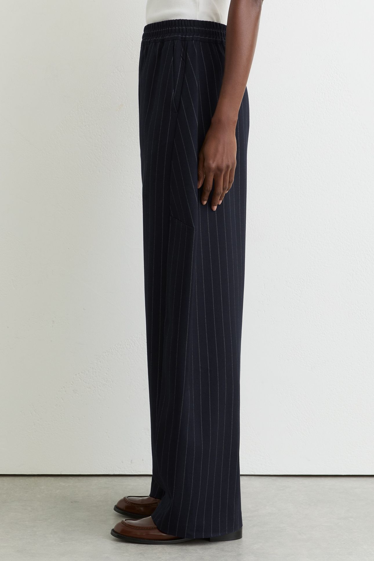 BARREL LEG PINSTRIPE TROUSER NAVY 4