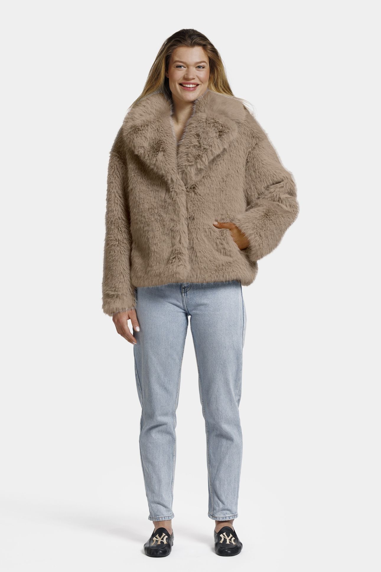 NOVI FUR JACKET TAUPE 2