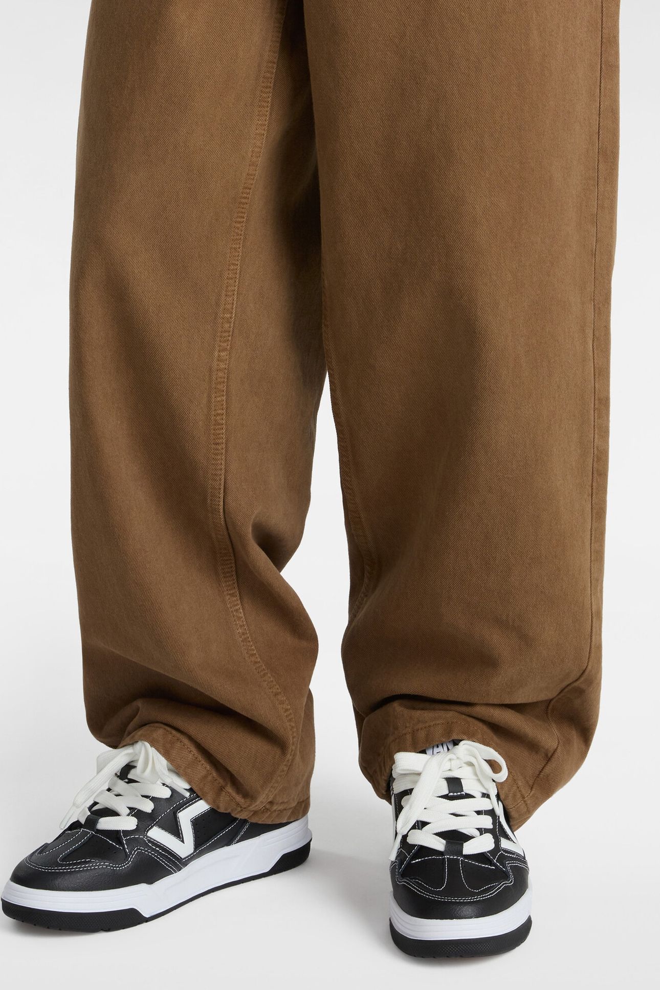 UNISEX UPLAND BLACK/WHITE 4