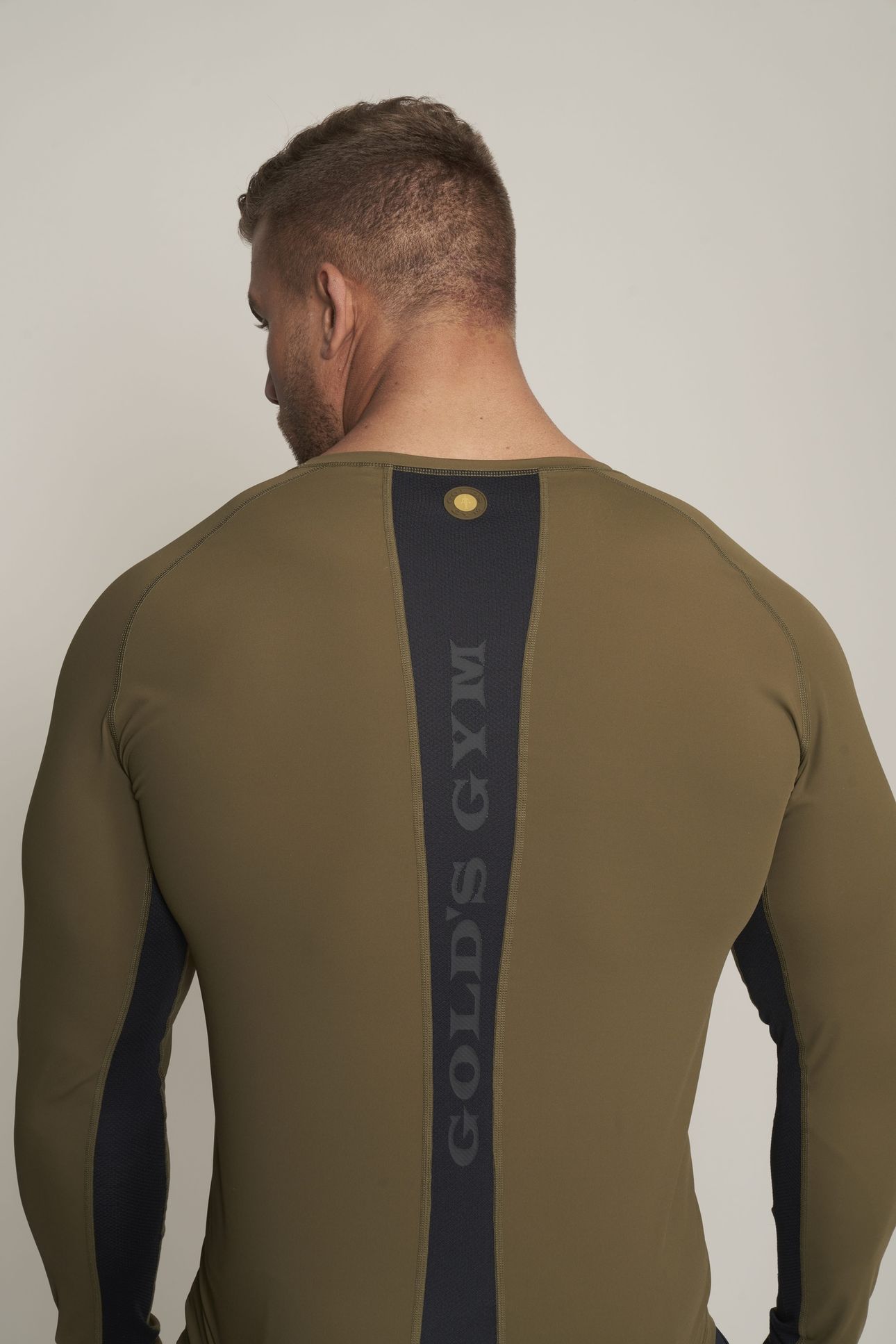 MENS LONGSLEEVE FITTED GREG OLIVE 4