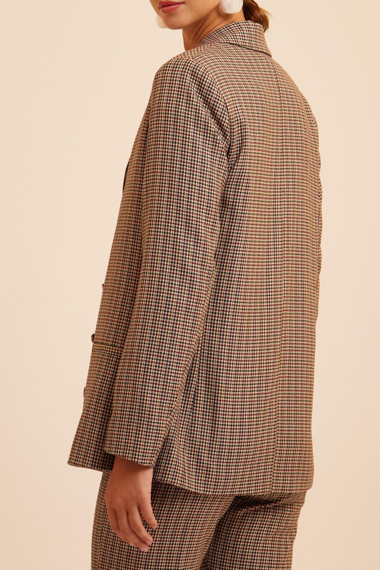 BEIGE HOUNDSTOOTH SUIT JACKET EMMA 2