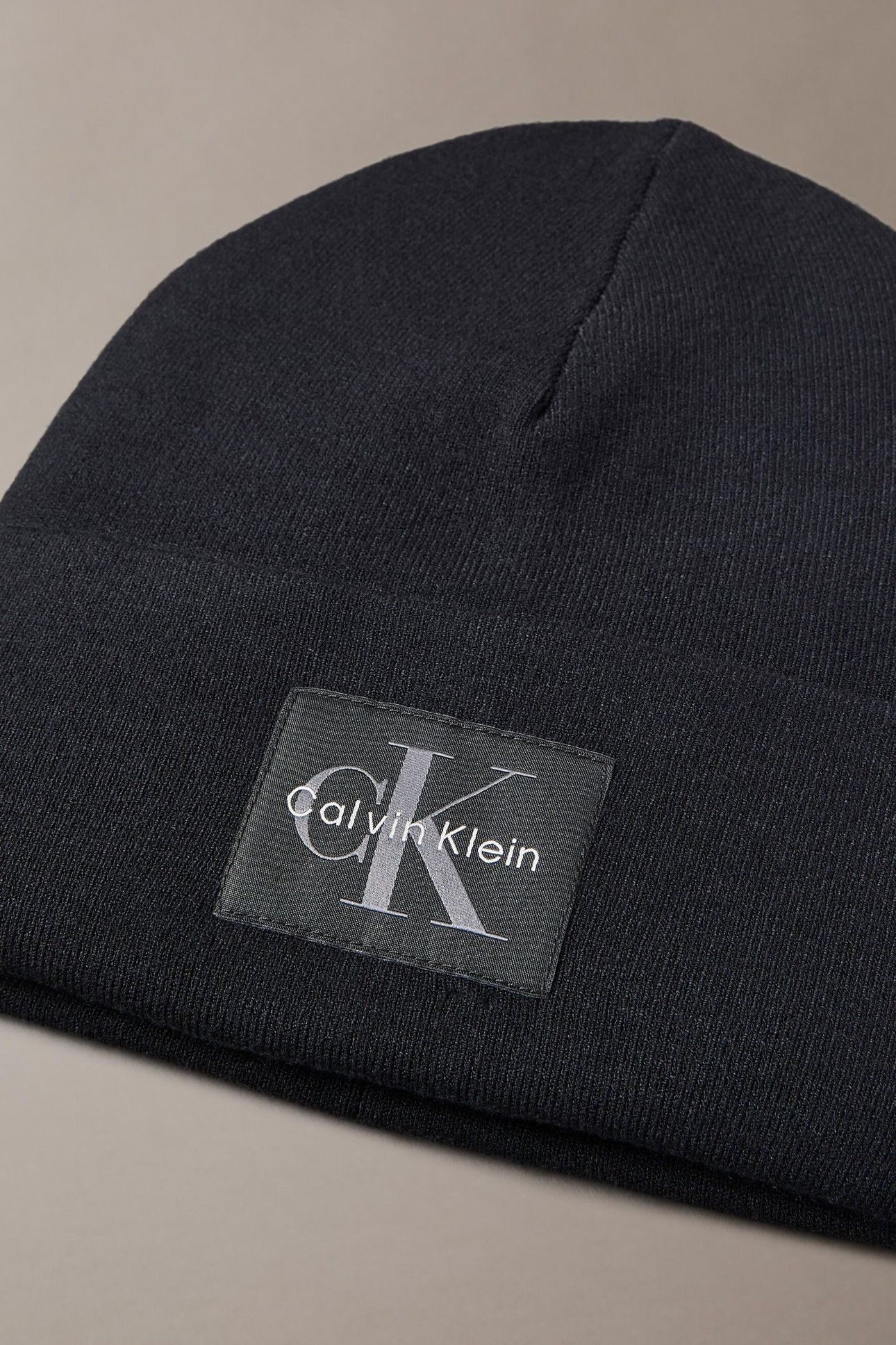 MONOLOGO PATCH BEANIE BLACK 3