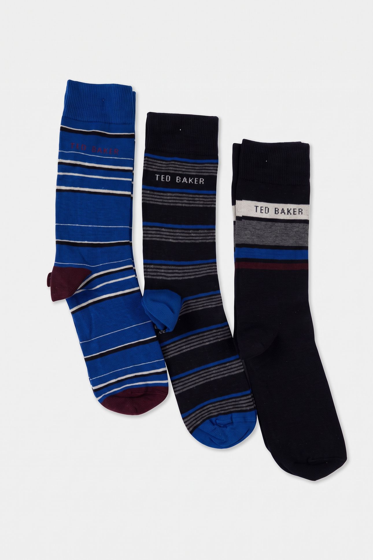 MIXEDJ THREE PACK OF ANKLE SOCKS ASSORTED 2