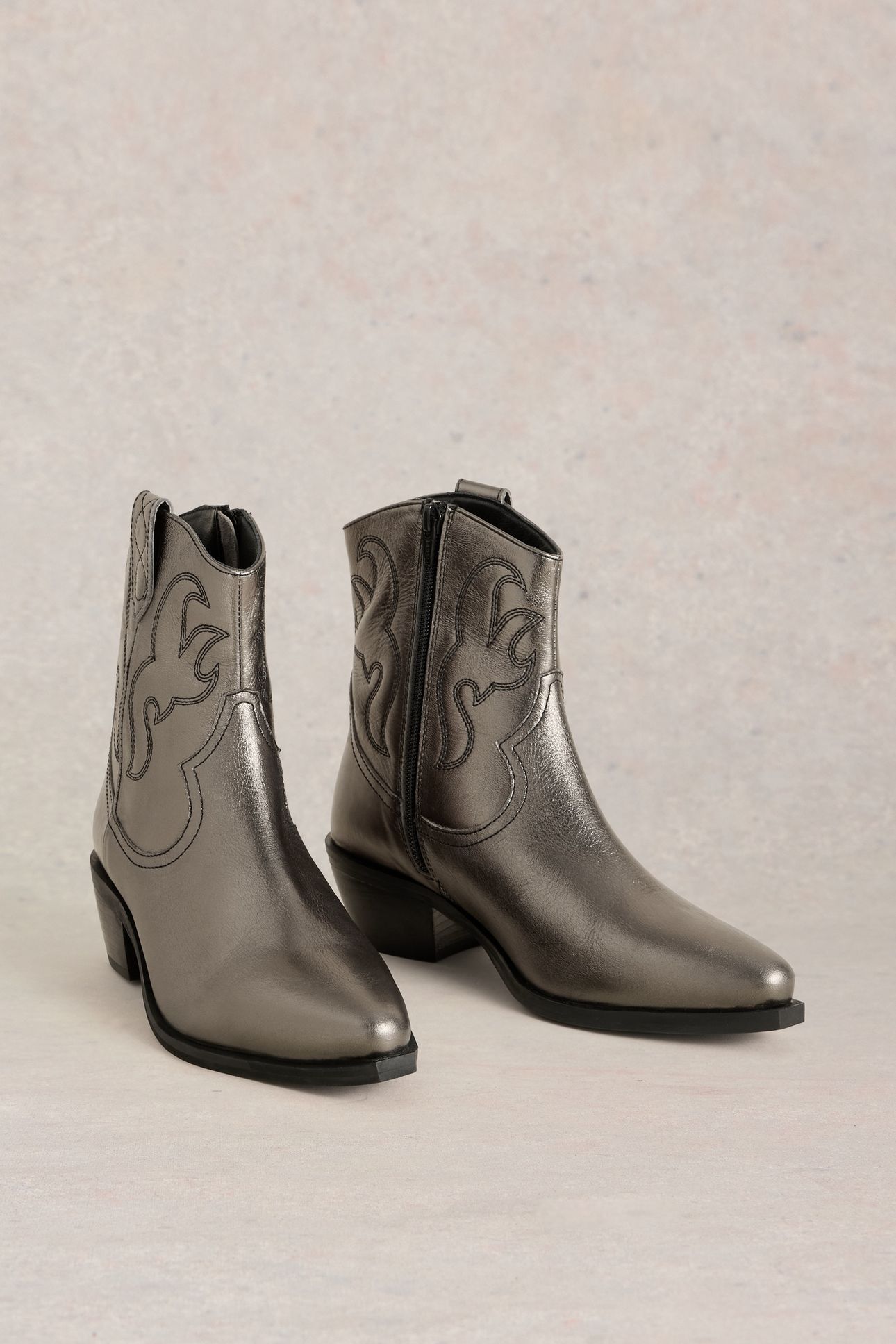BEAU WESTERN BOOT PEWTER MET 2