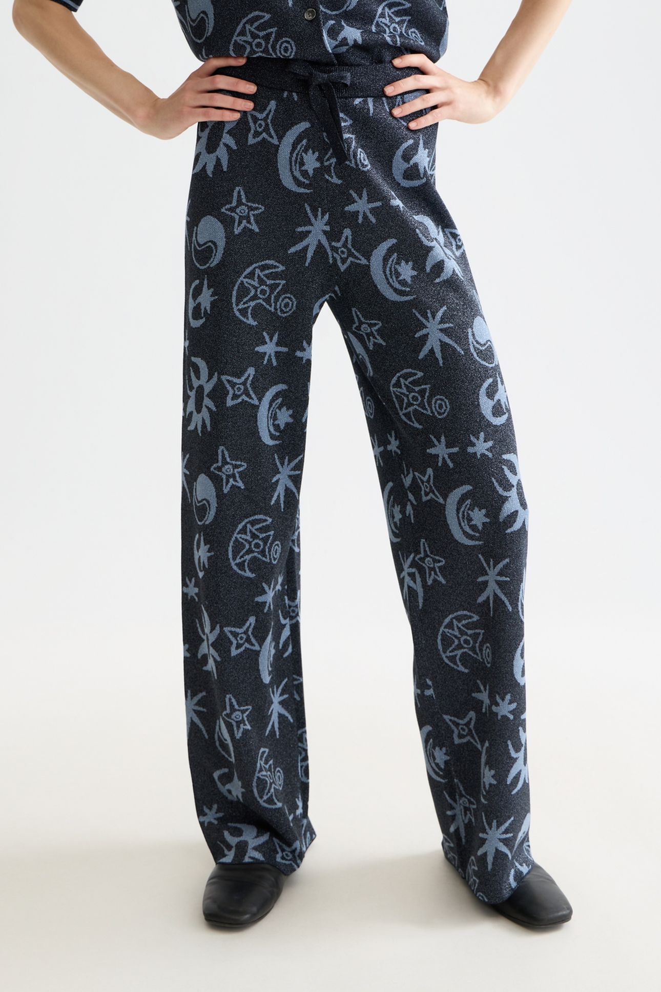 JACQUARD KNITTED TROUSERS COSMIC SKY SPACED CARBON 1
