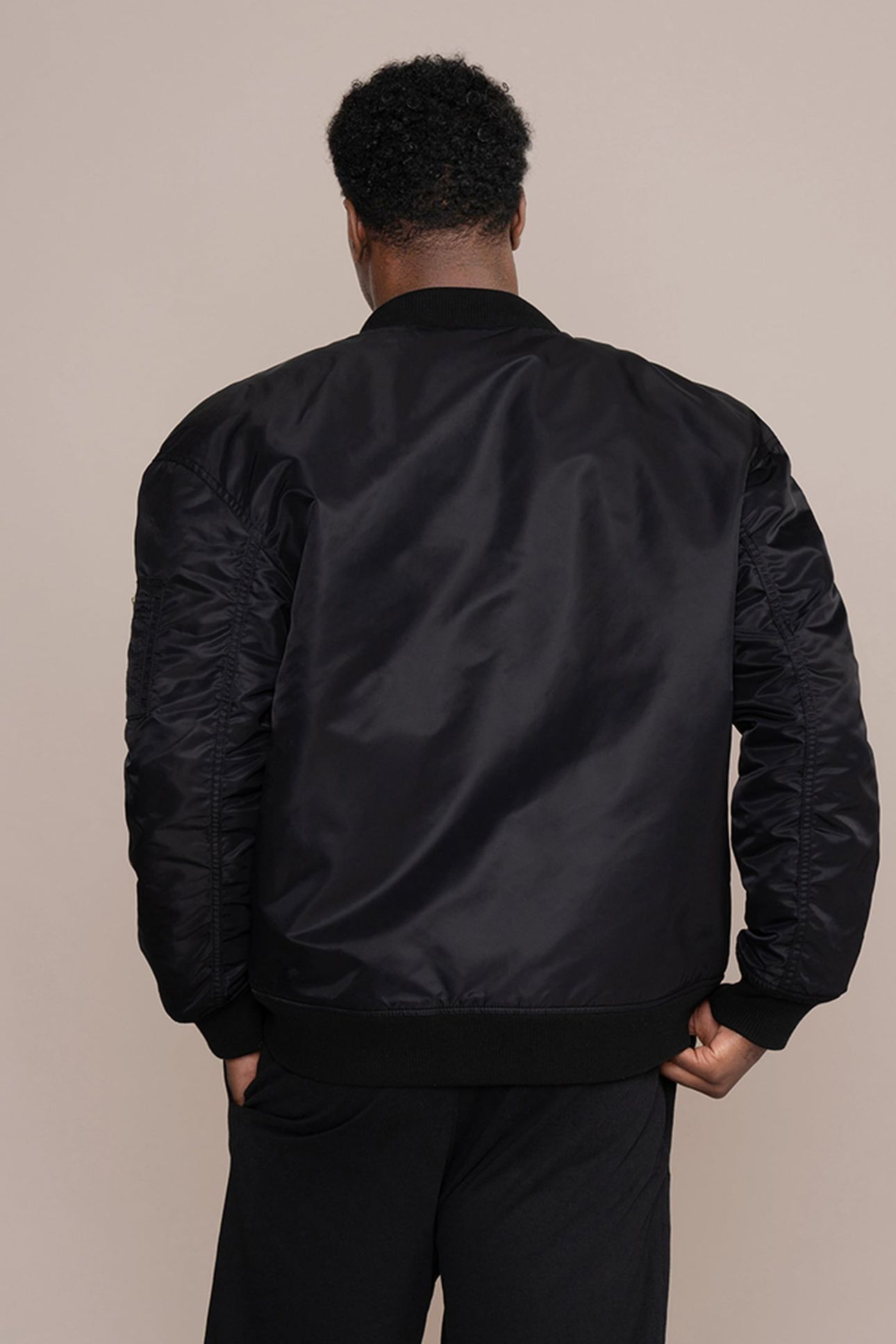 WEIGHT PLATE BOMBER JACKET BLACK 4