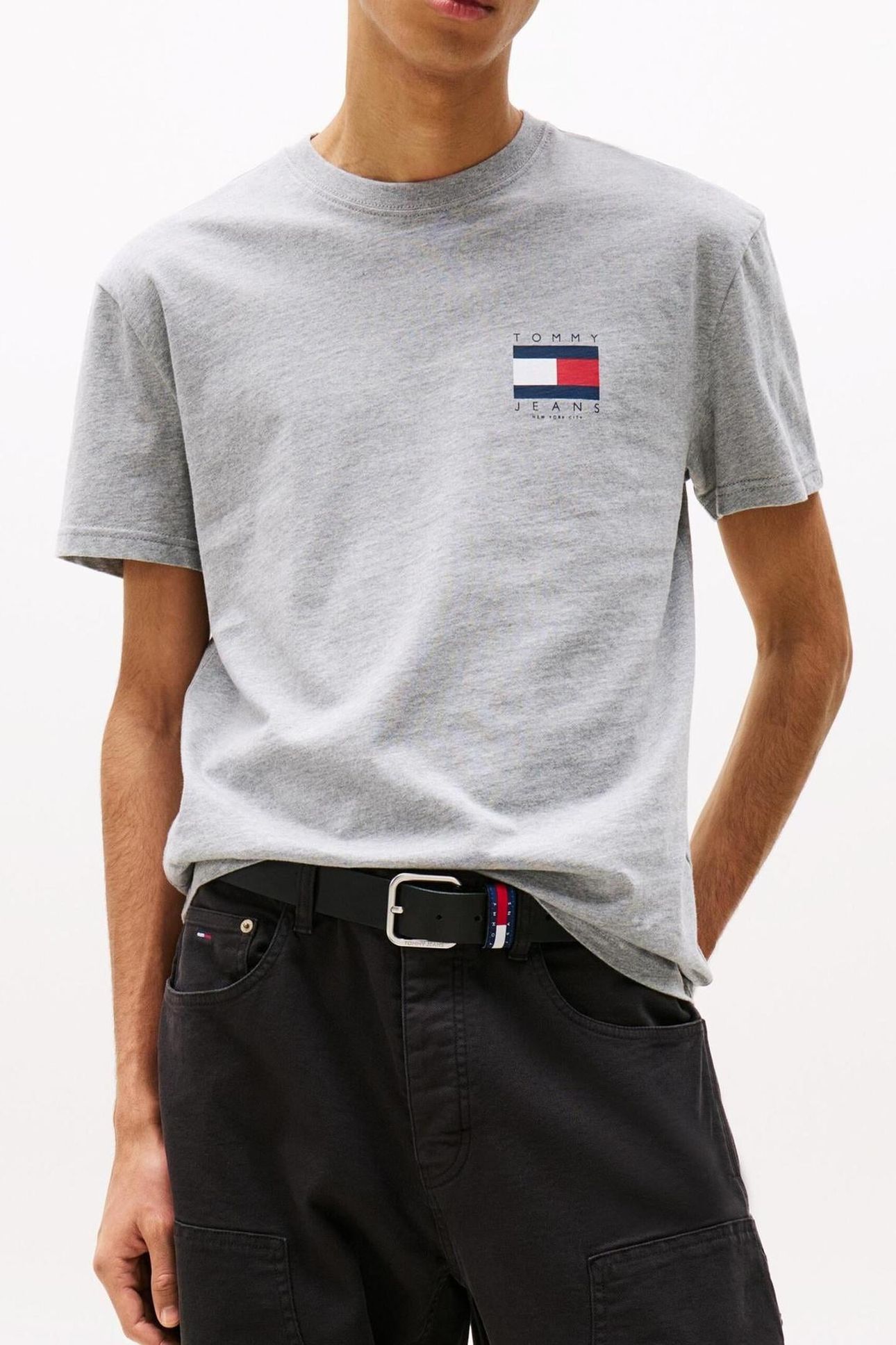 TJM REG FLAG GRAPH TEE GREY HEATHER 1