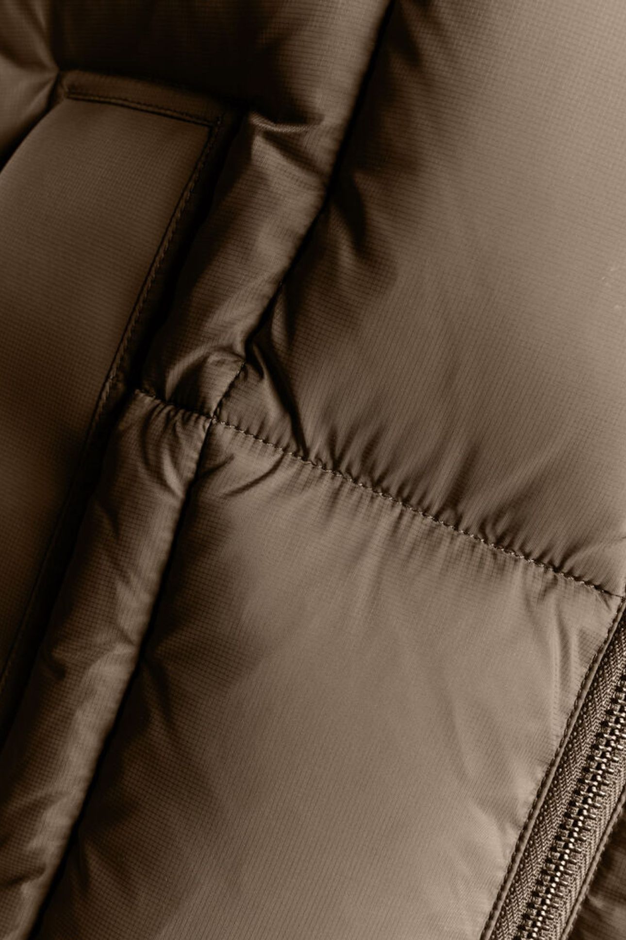 SQUARE WADDED COCOON GILET FALCON 7