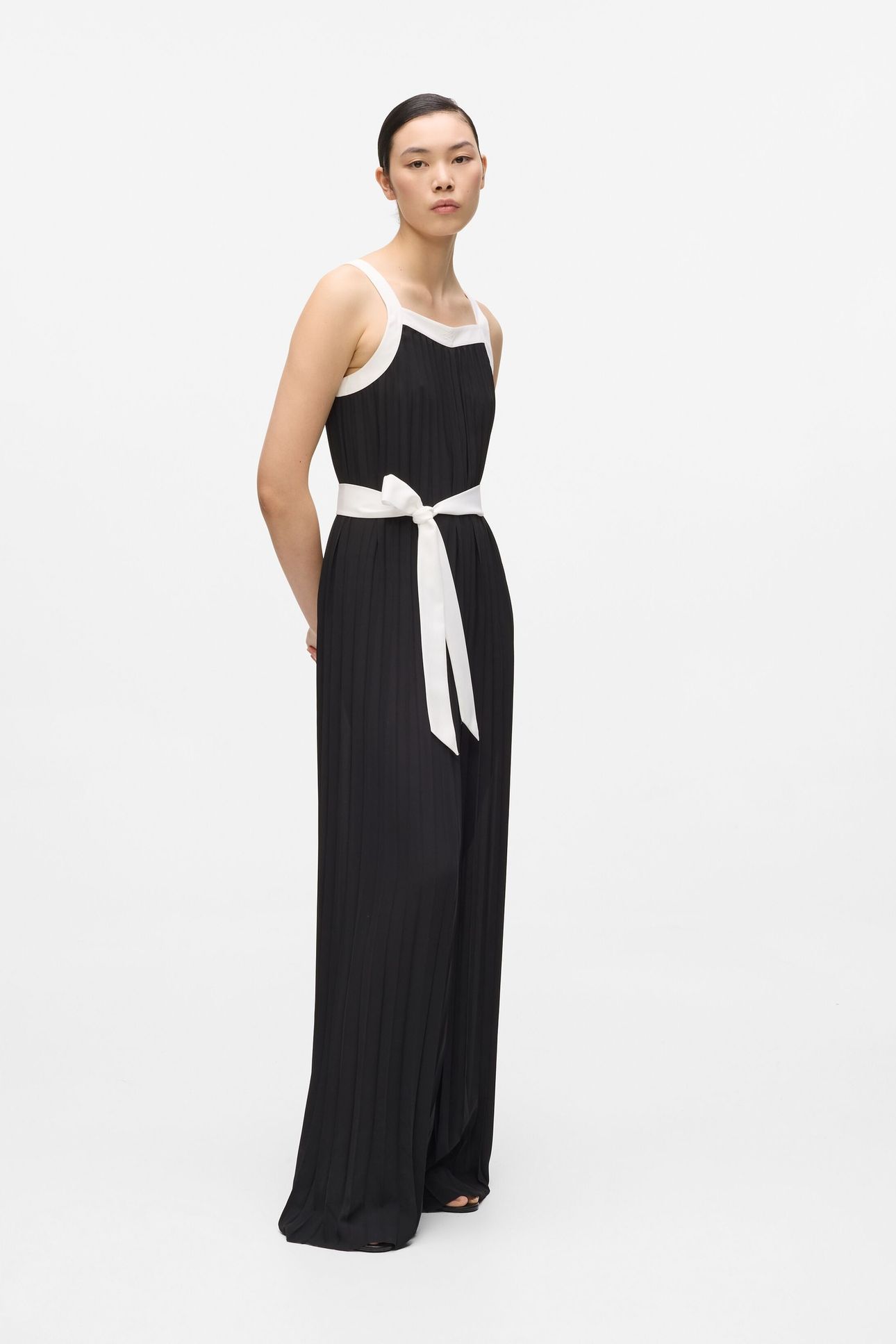 PLEATED JUMPSUIT BLACK 1