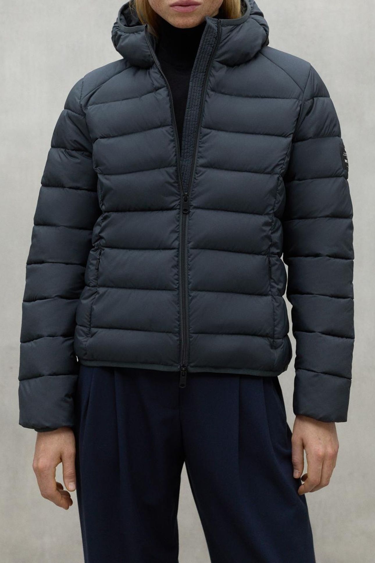 ASPENALF JACKET CAVIAR 1