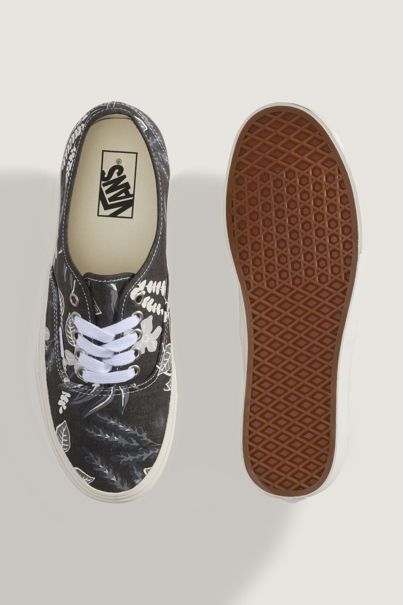 UNISEX AUTHENTIC FLORAL MULTI 6