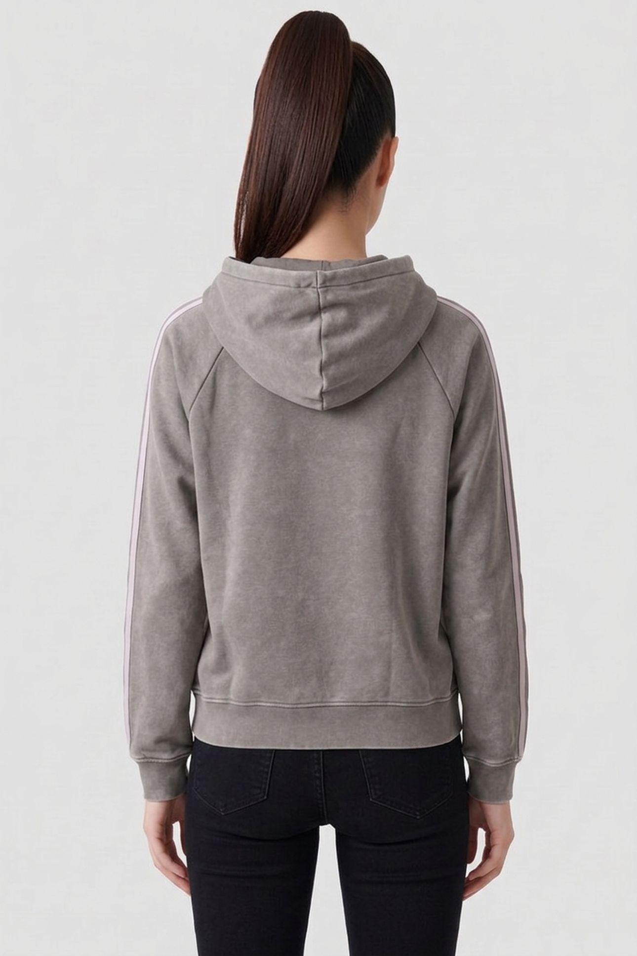 WASH HOODIE GREY THREE 2