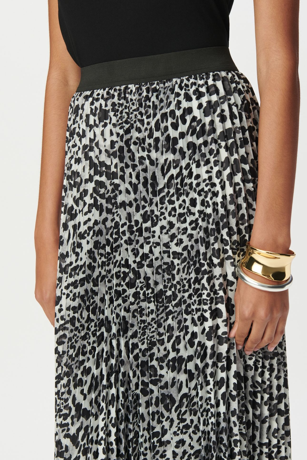 GREY PANTHER RECYCLED POLYESTER PLEATED SKIRT 6