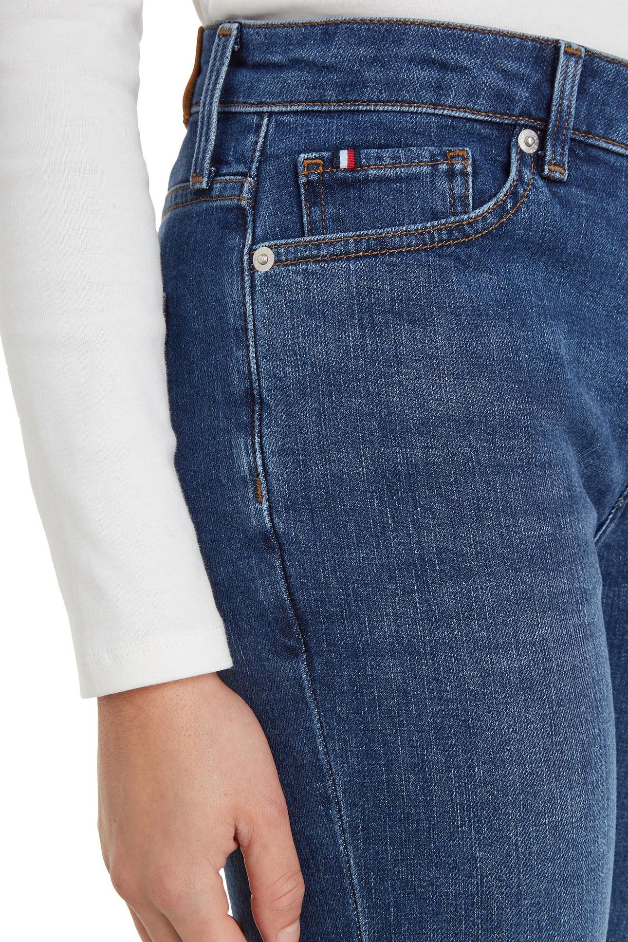 BOOTCUT MID RISE ANA ANA 5