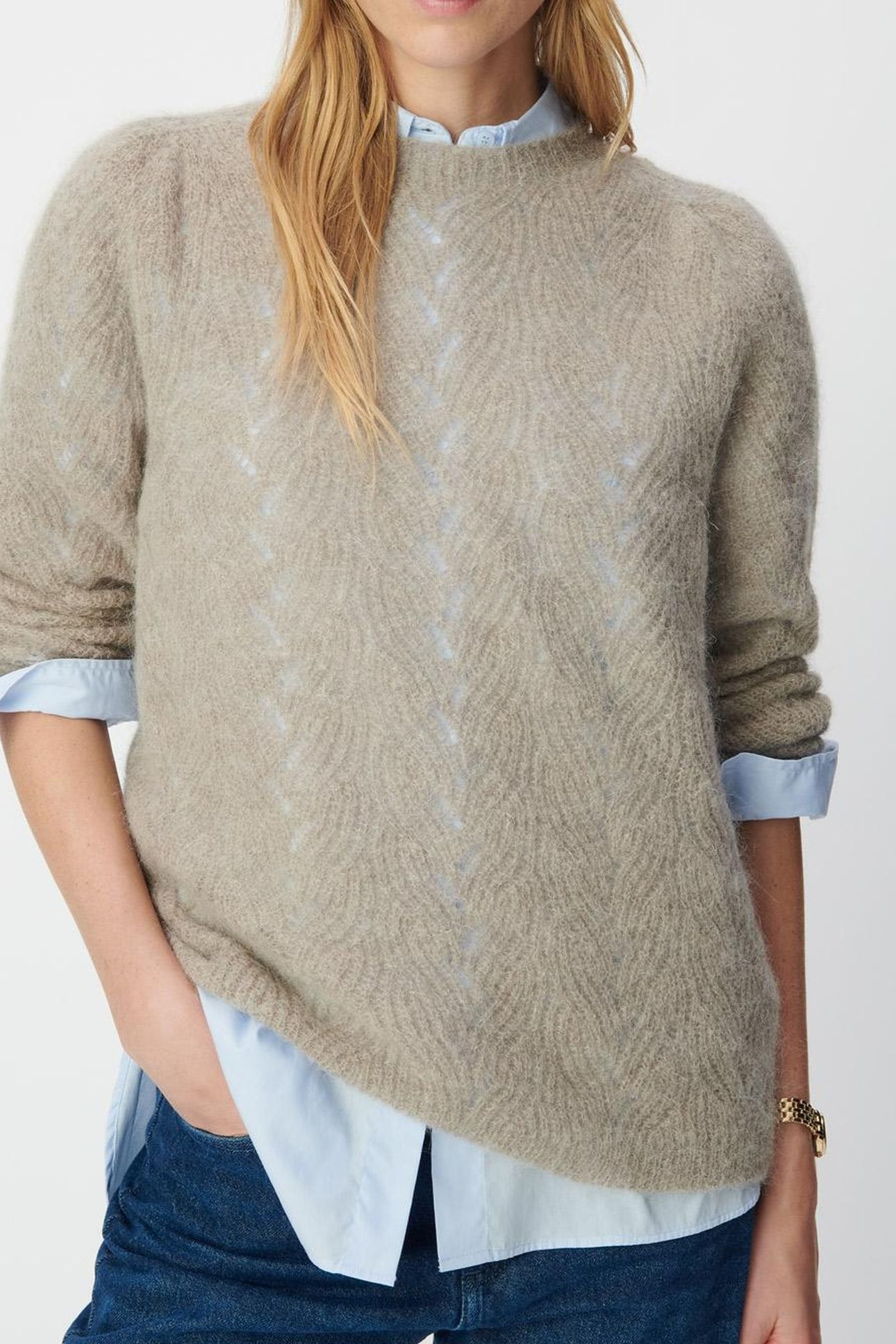 BEIGE MOHAIR-BLEND DECORATIVE CABLE KNIT SWEATER 4