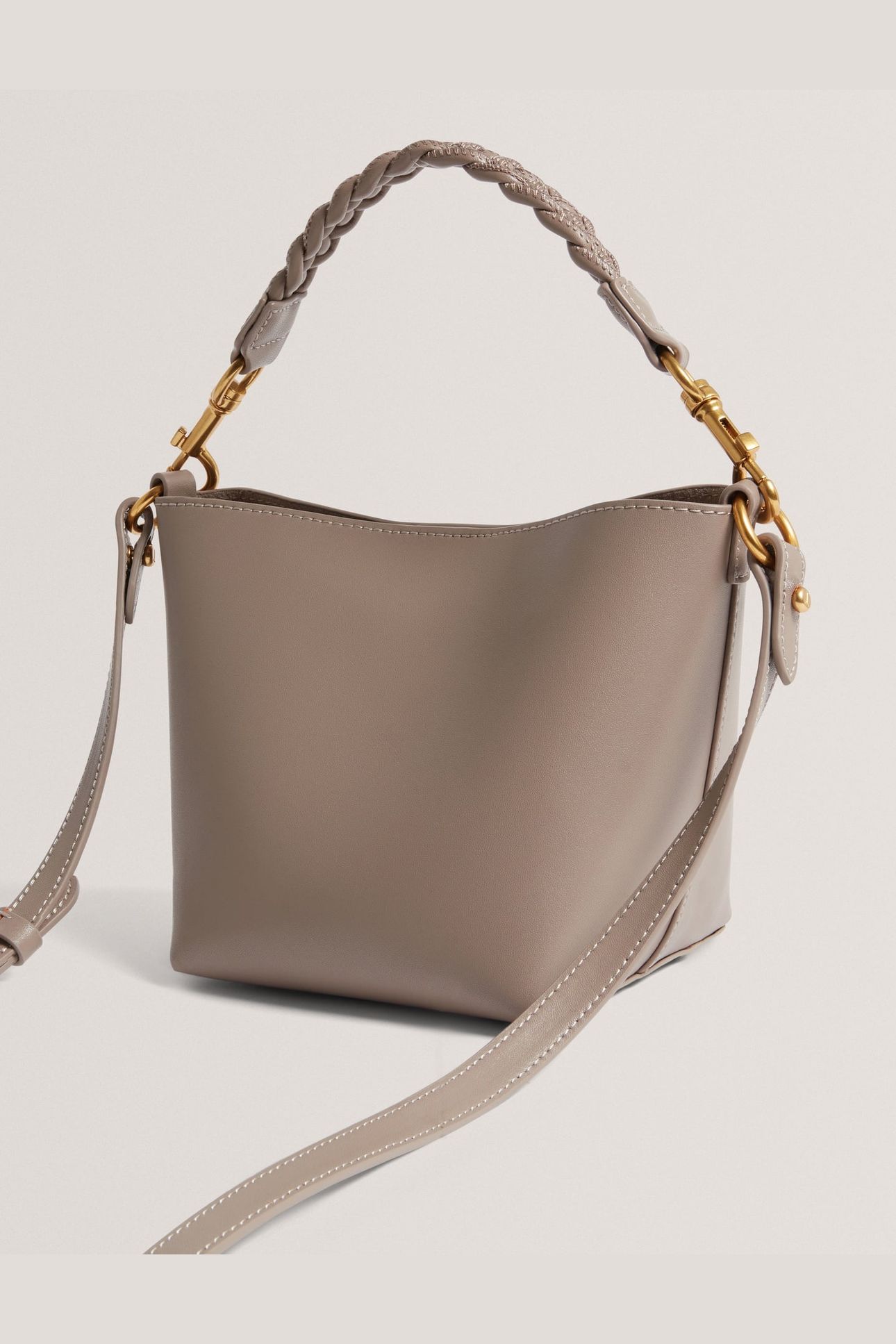WEAVE HANDLE LEATHER SMALL BUCKET BAG TAUPE 2