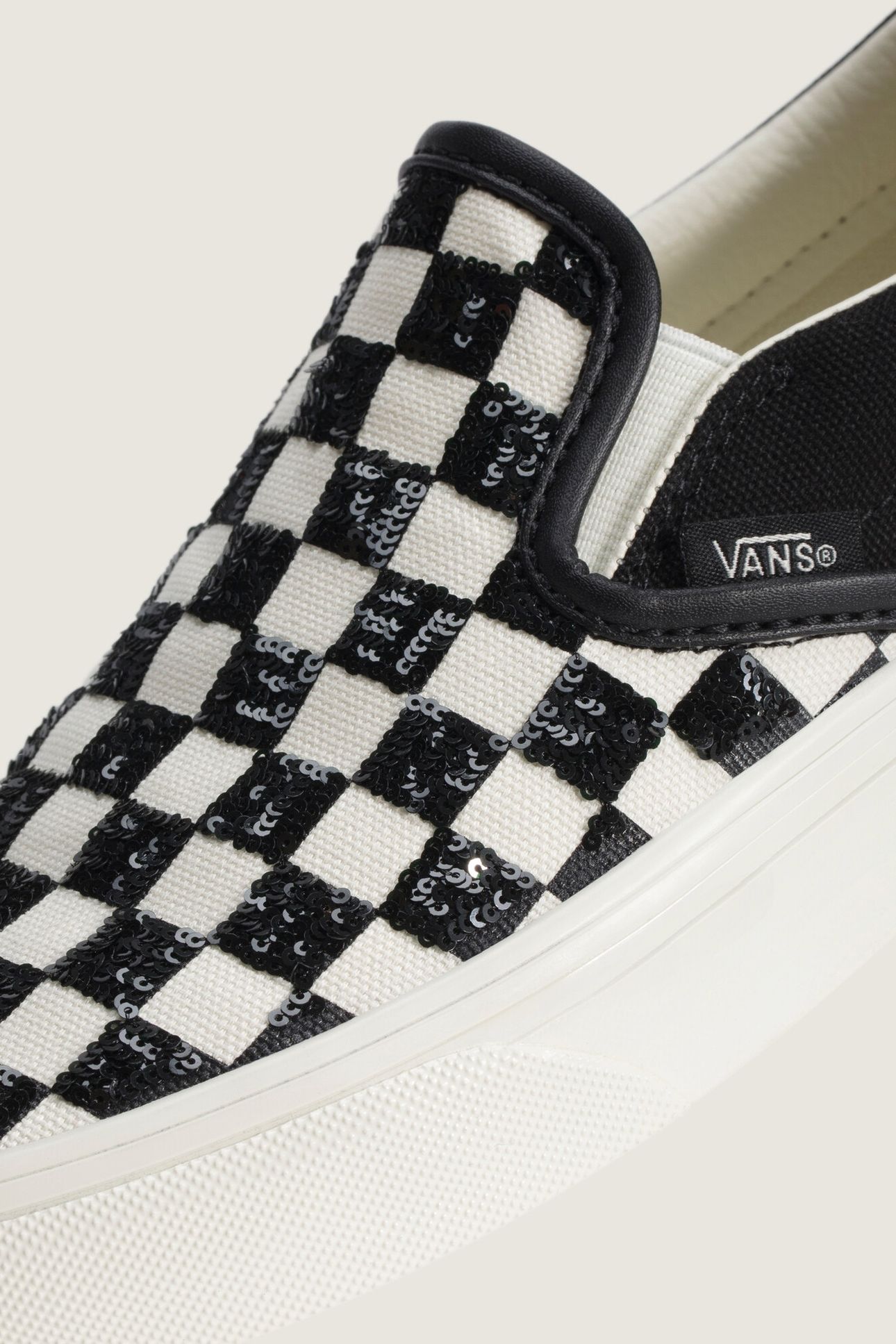 UNISEX CLASSIC SLIP-ON BEADED CHECKERBOARD 6