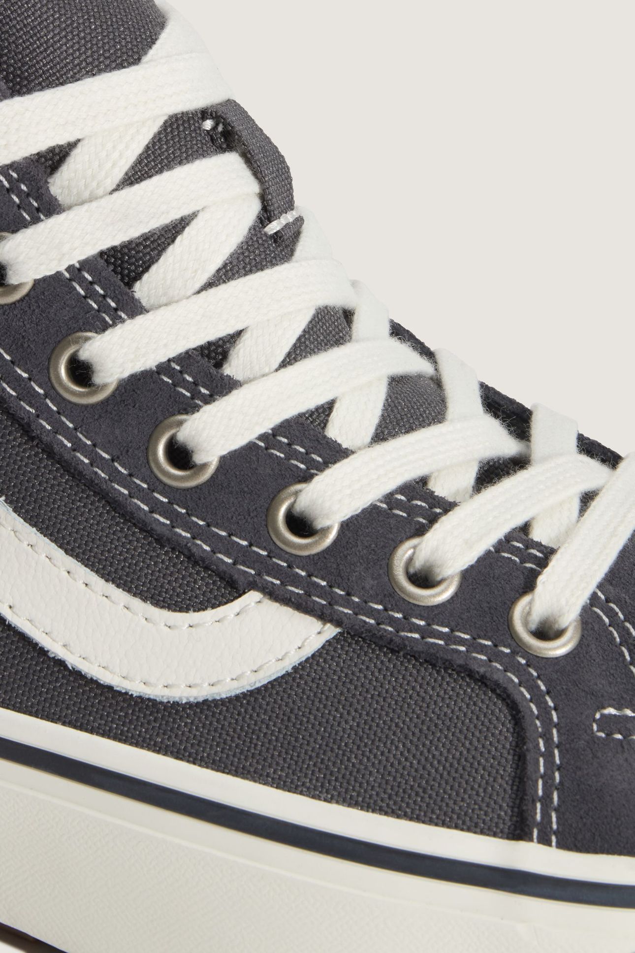UNISEX SK8-HI INSULATED ASPHALT 5