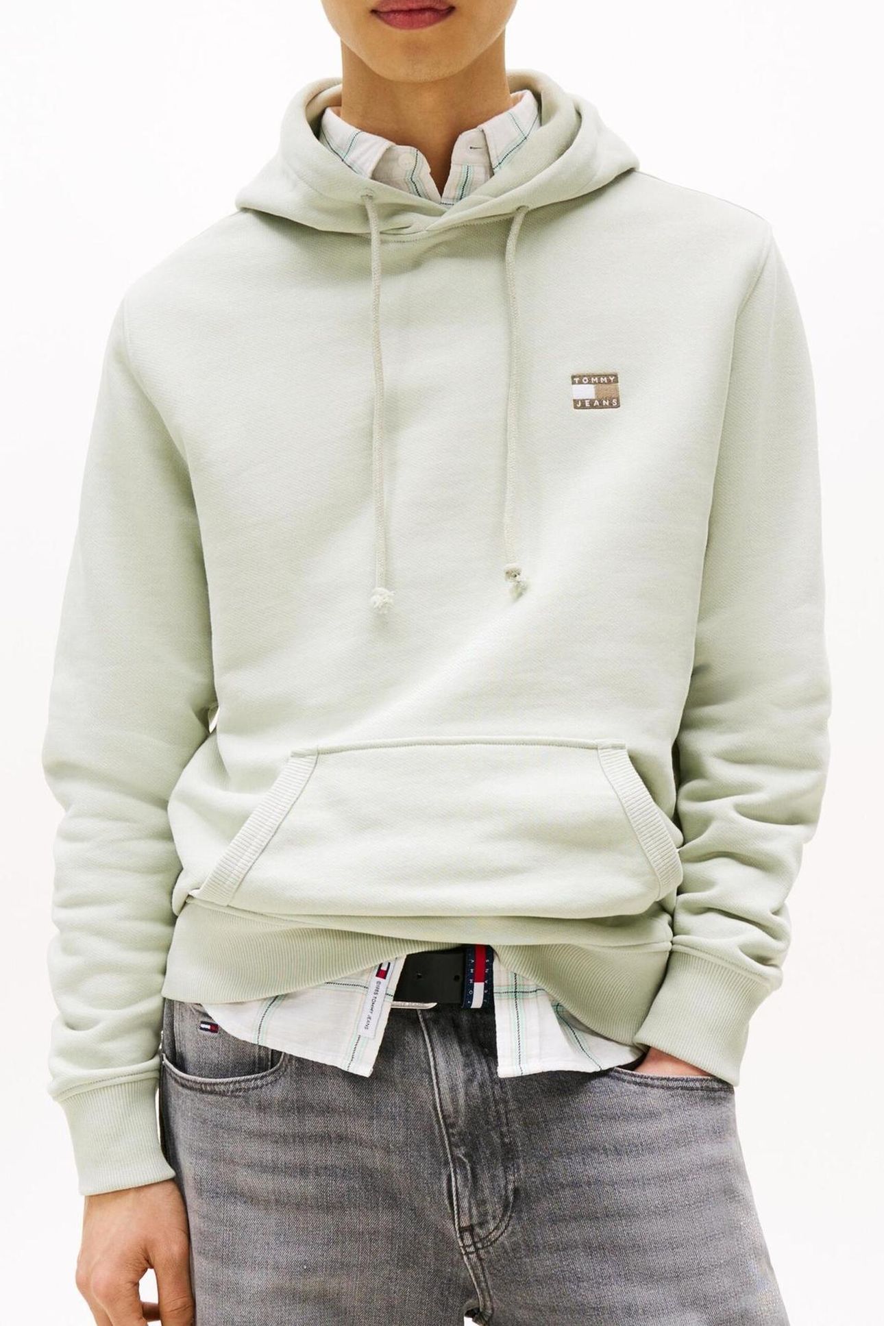 TJM REG BADGE HOODIE MISTY SAGE TONAL 3