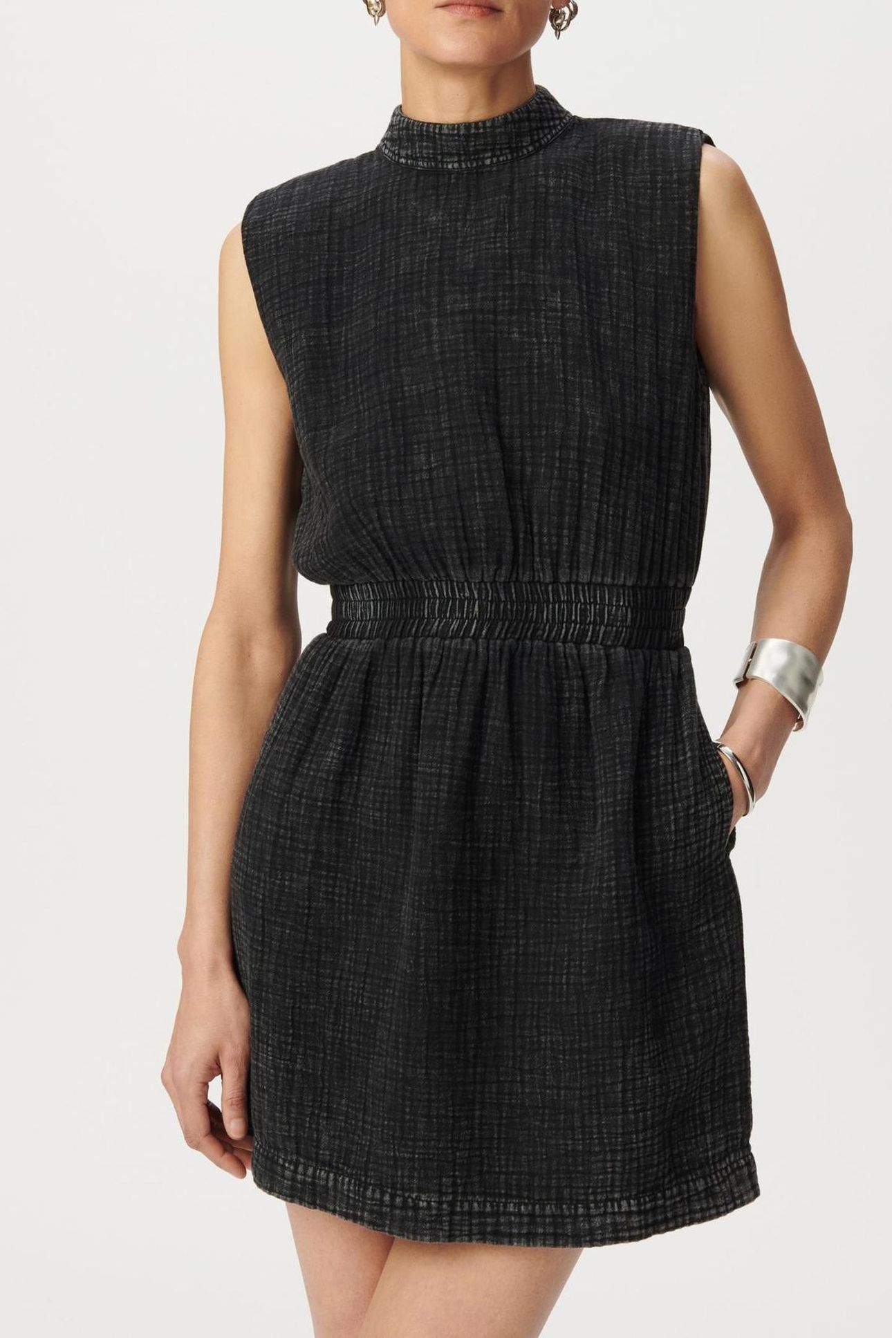 GREY COTTON GAUZE SLEEVELESS DRESS WITH V BACK 1