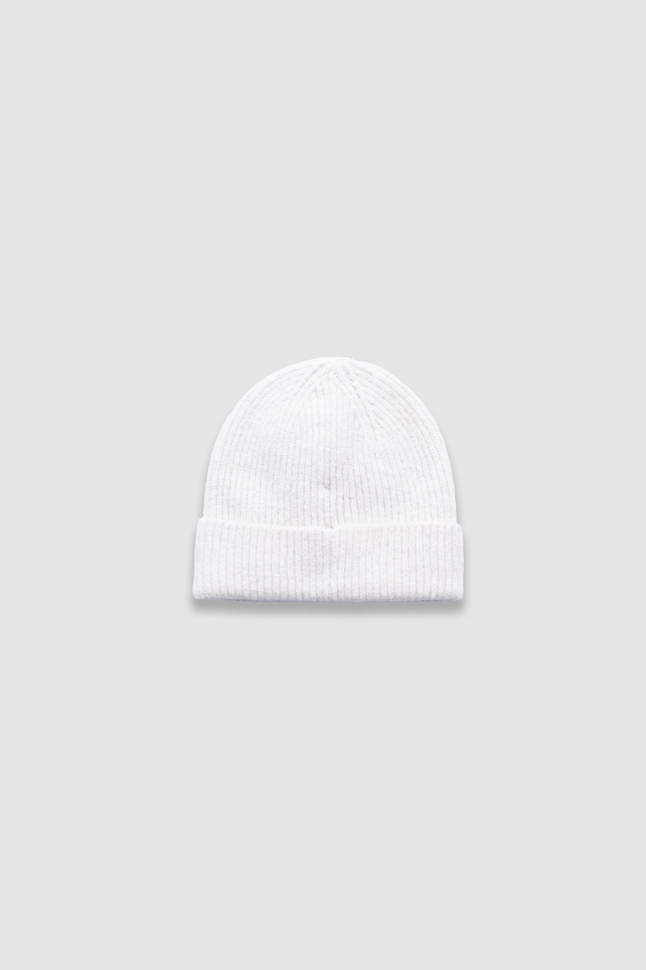 GIRLS’ WHITE GLITTERY KNIT BEANIE WITH BOW 2