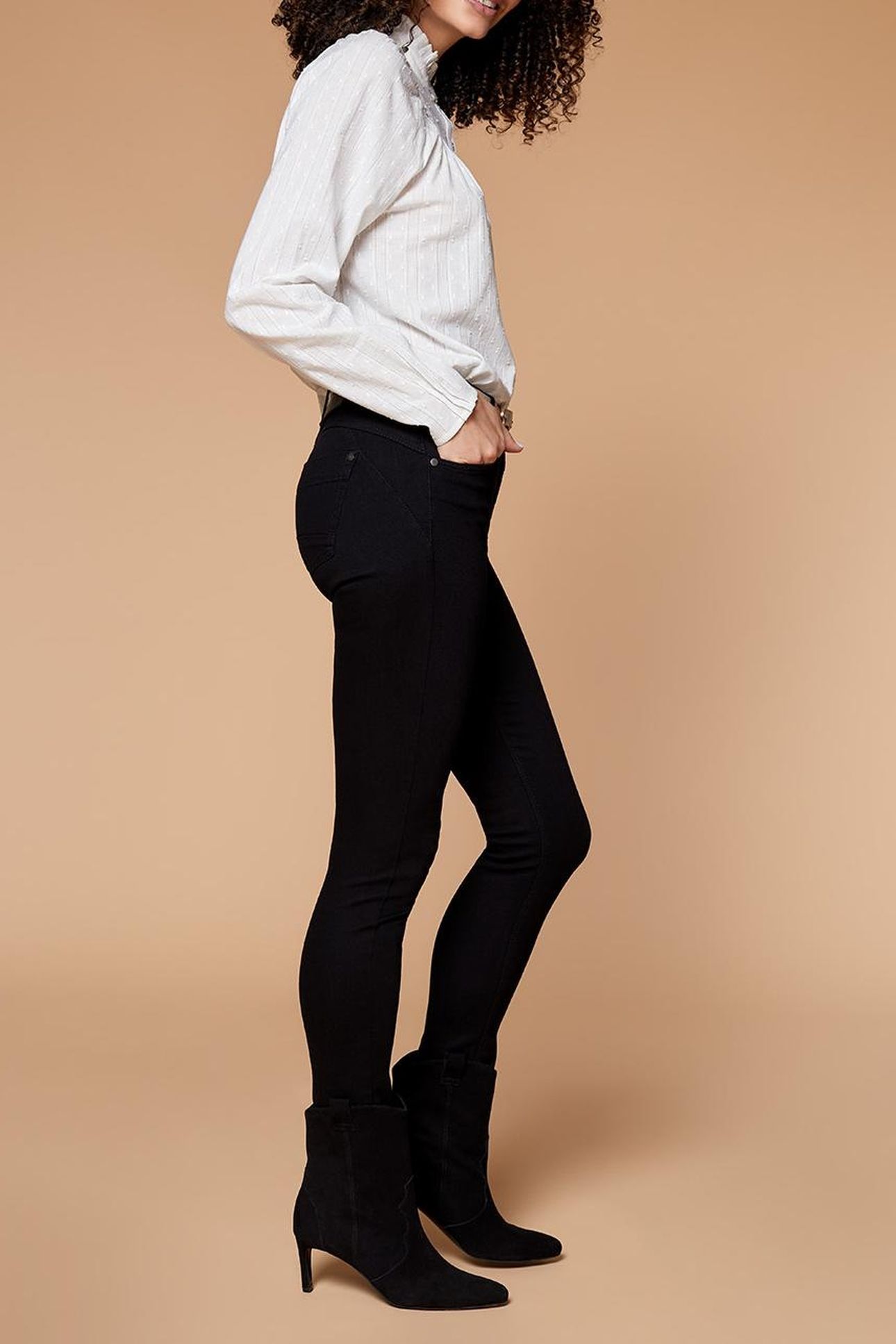 THE INDI . 7/8 BLACK SLIM JEANS PUSH UP EFFECT 3