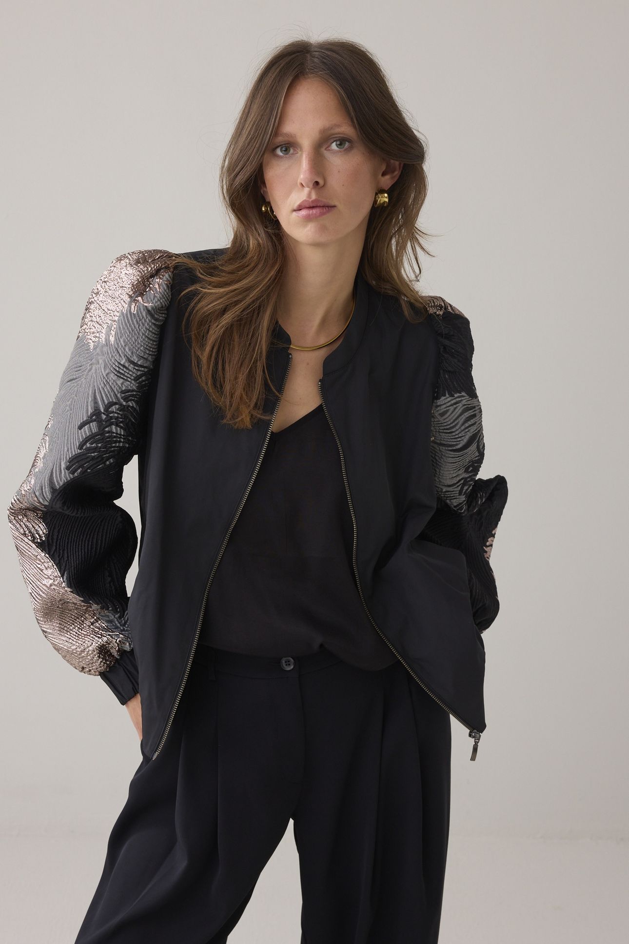 BOMBER JACKET LEAVES JACQUARD PRINTS 1