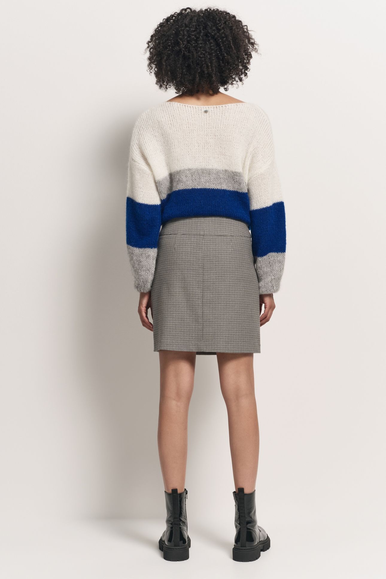 JUJU - BLUE FOOTSTONE SUIT SKIRT 2