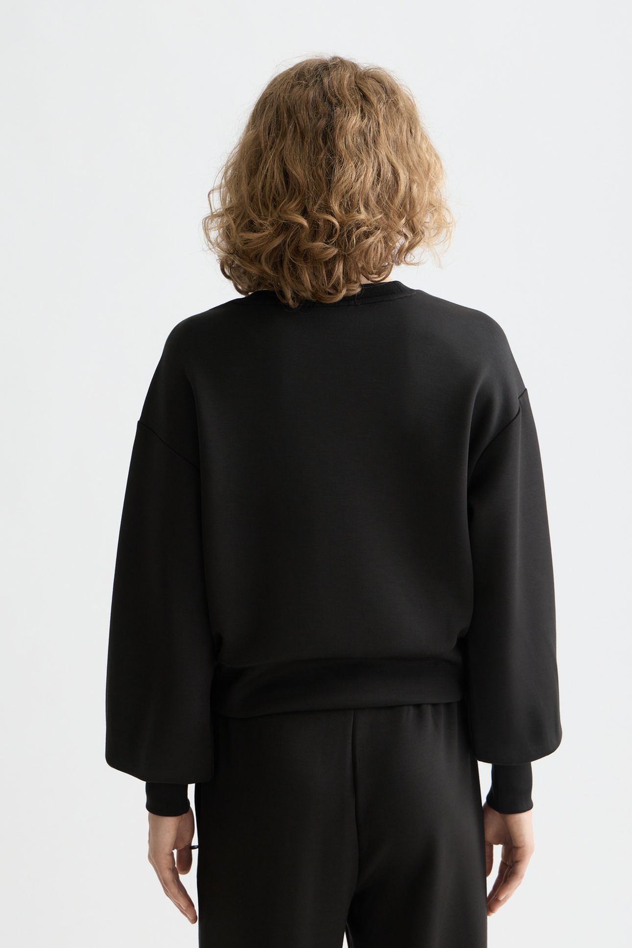 CORE MODAL SWEATSHIRT BLACK 2