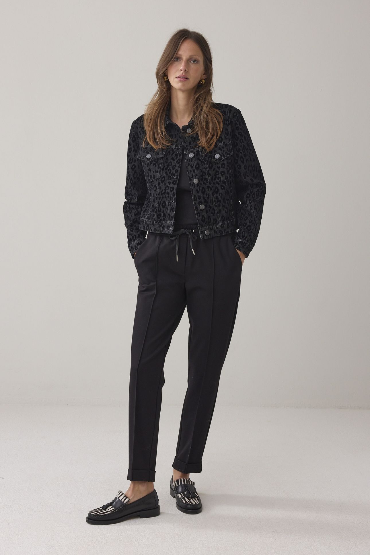 TROUSERS FITTED PUNTO MILANO BLACKS 1