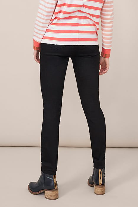 SKINNY JEAN BLACK 4