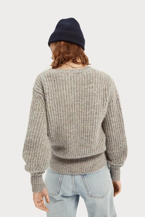 PULL WITH V-NECK WITH SPECIAL METALLIC YARN GREY MELANGE 7