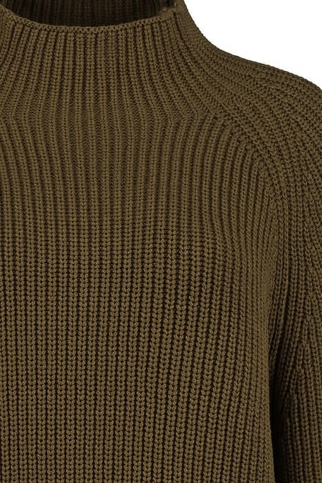NILA KNIT GOLDEN GROUNDS 3