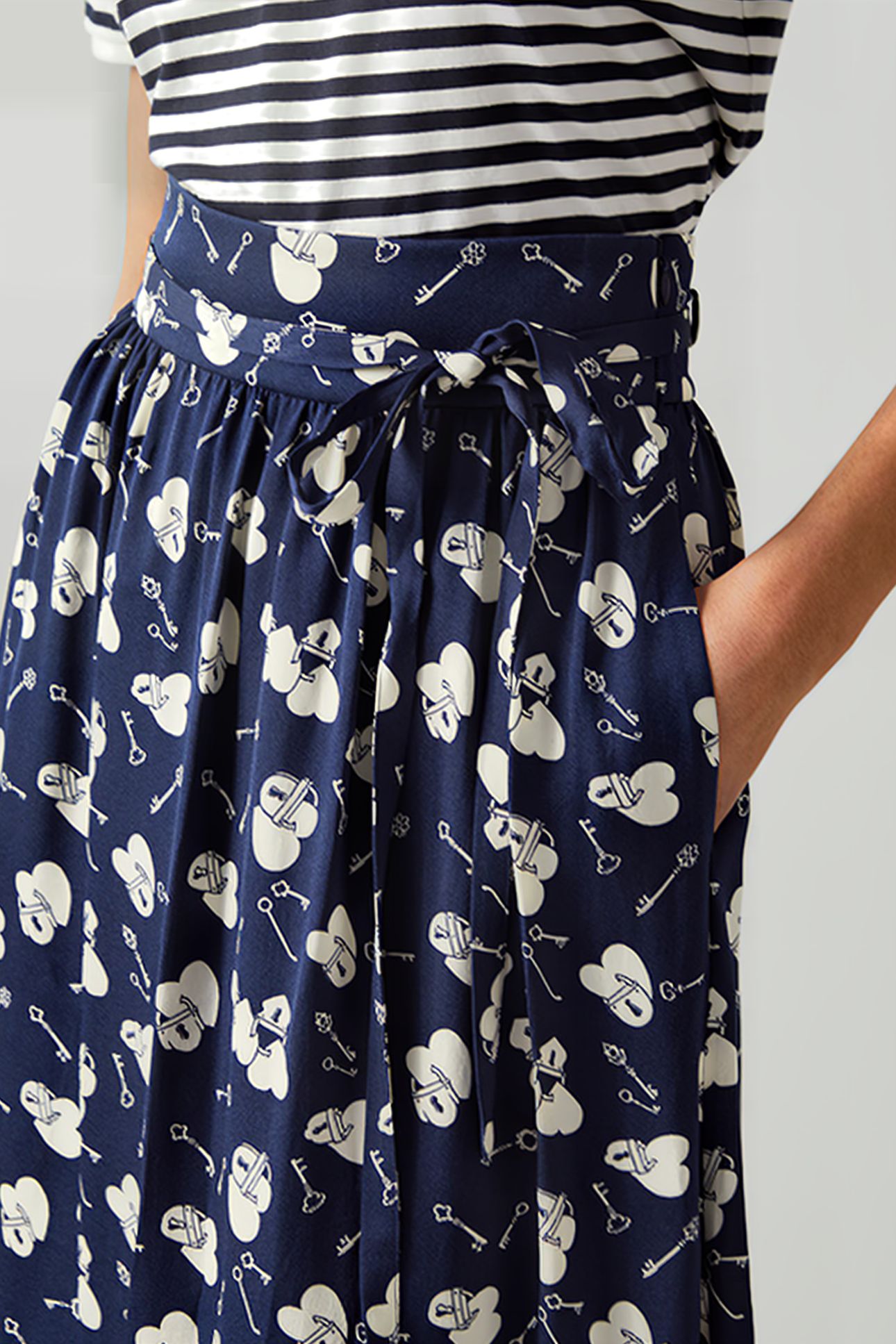 VALERIE MIDI SKIRT NAVY/CREAM 4