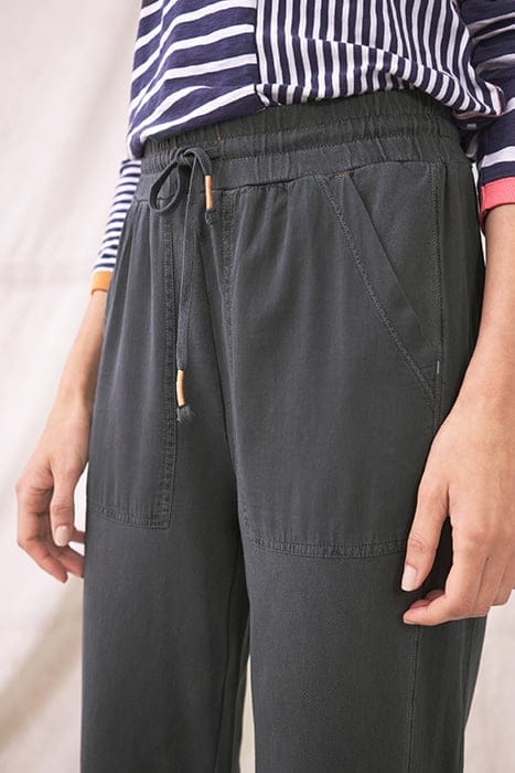 AVA JERSEY JOGGER DARK GREY 4