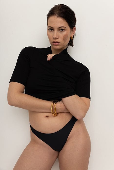 AMBER BLACK 1