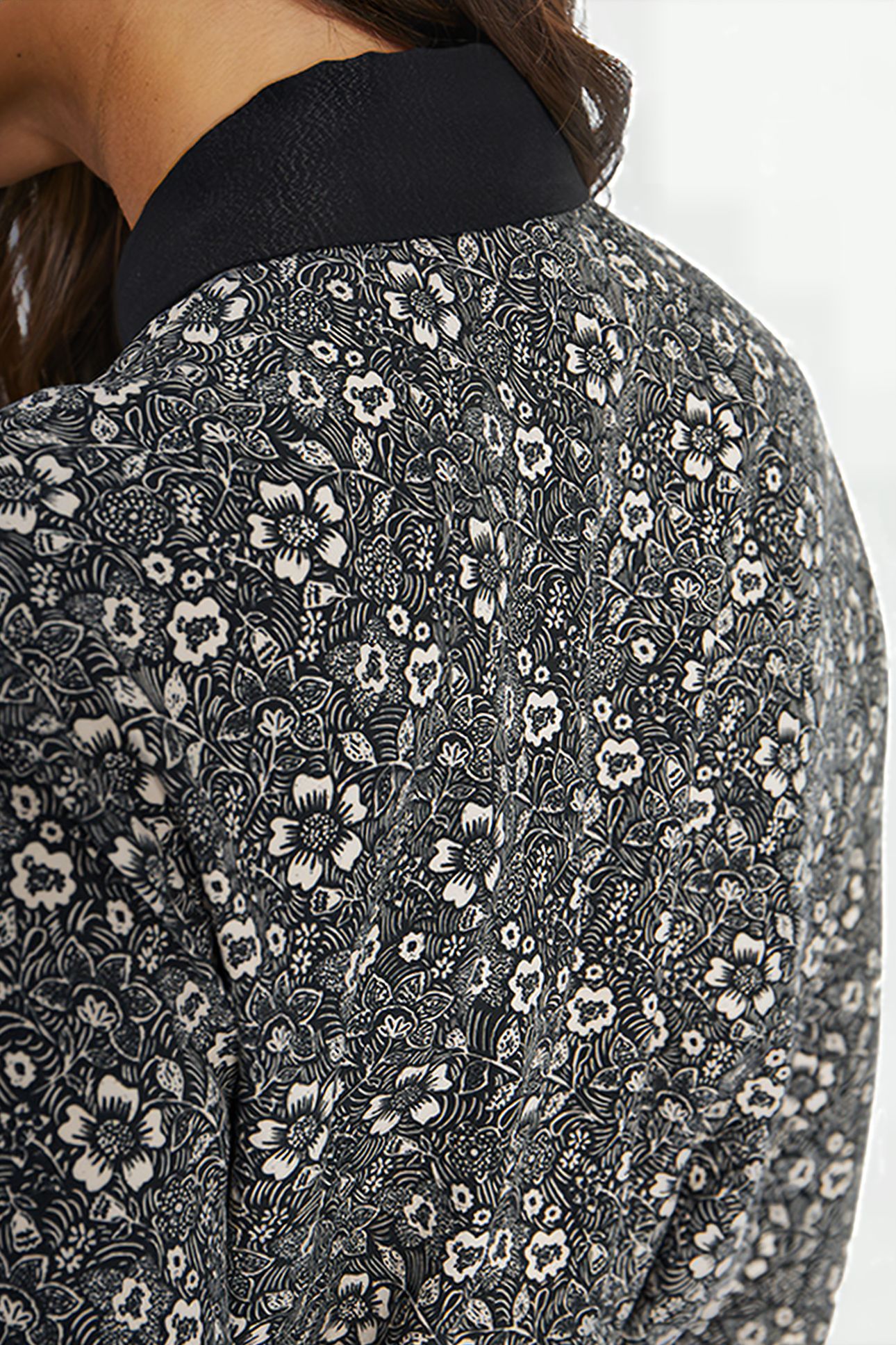 BLACK GRAPHIC FLOWER PRINT SHIRT-DRESS 6