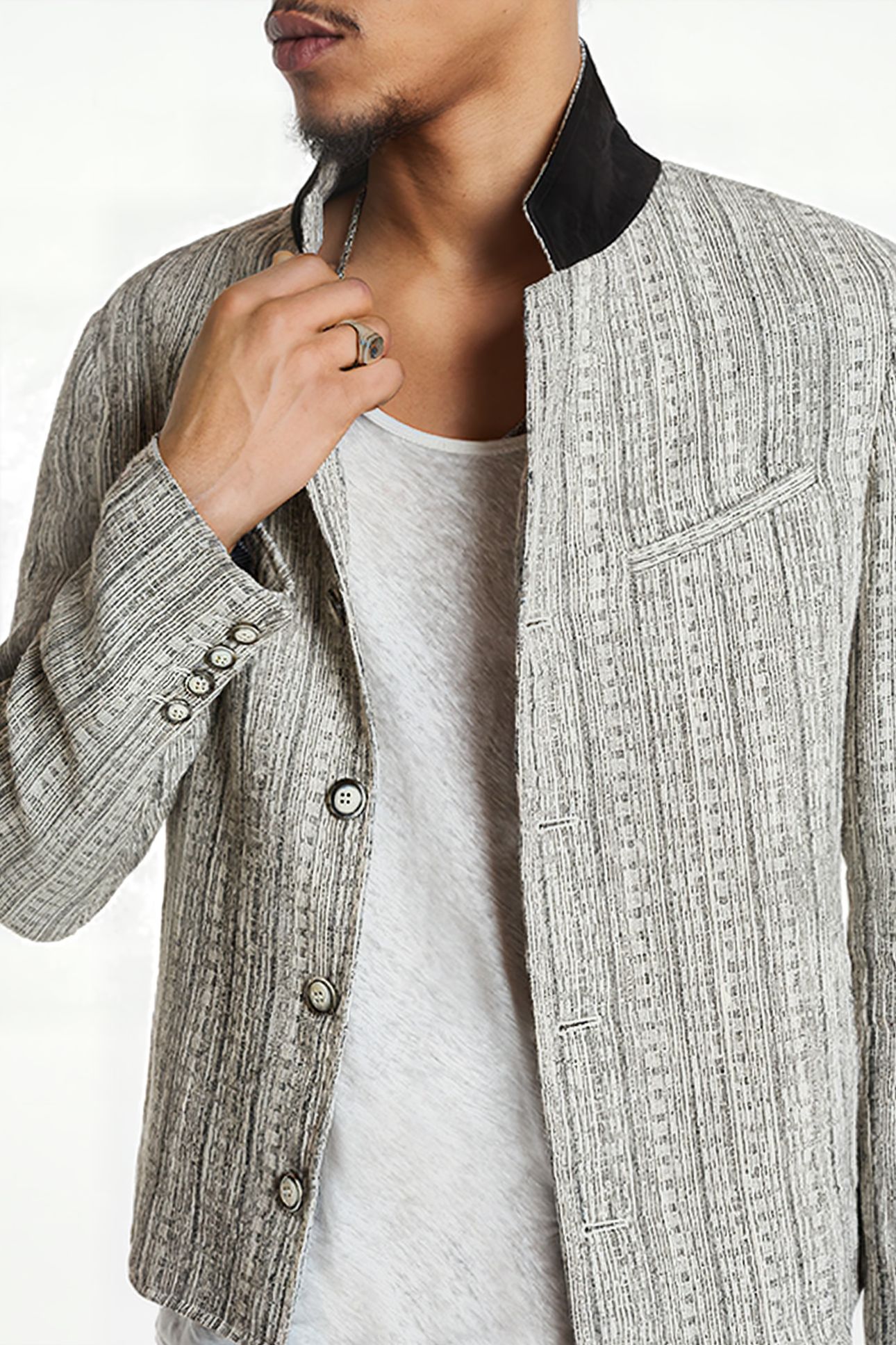 SHORT JACKET WITH WELT CHEST PKT ANGLED BLACK/WHITE 3