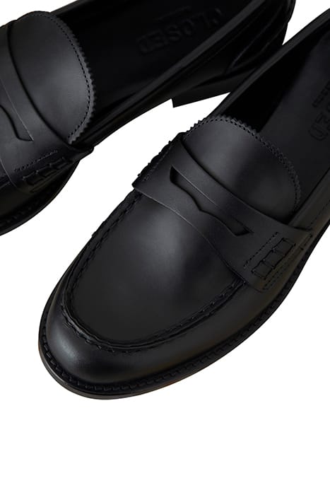 SHOES BLACK 7