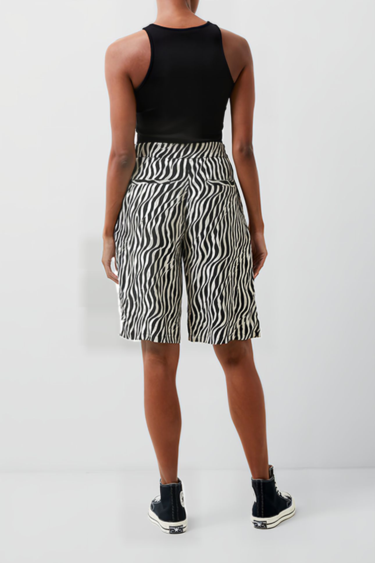SEINE DELPHINE SHORTS BLACK 6