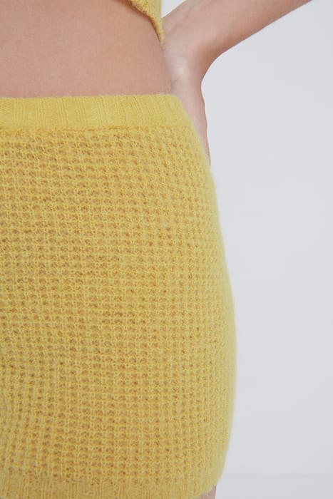 SHORT SHORTS BLOND 8