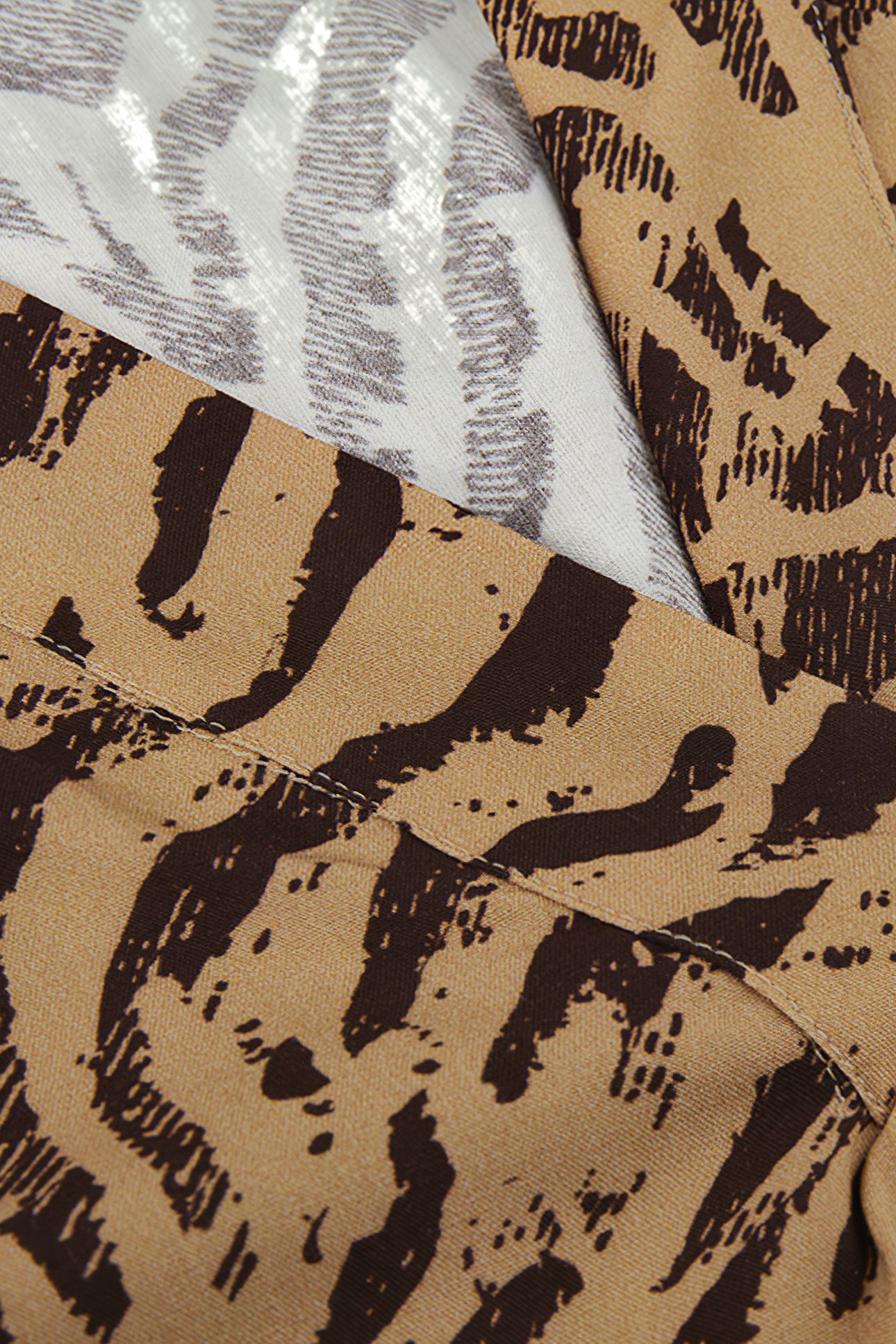 DESIREÉ, DRESS BEIGE PATTERN 3