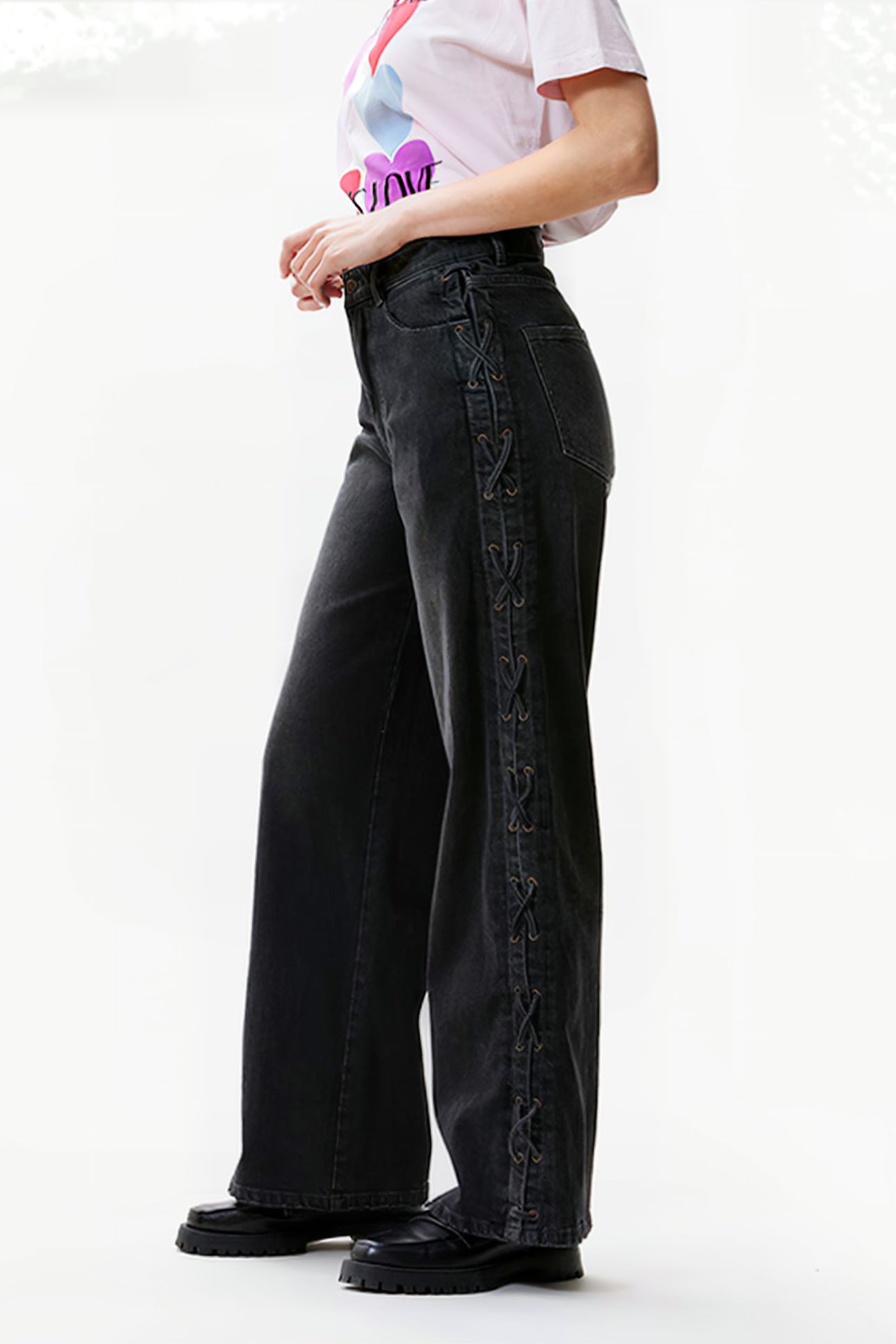 LOOSE FIT JEANS WITH LACE DETAIL WASHED BLACK 4