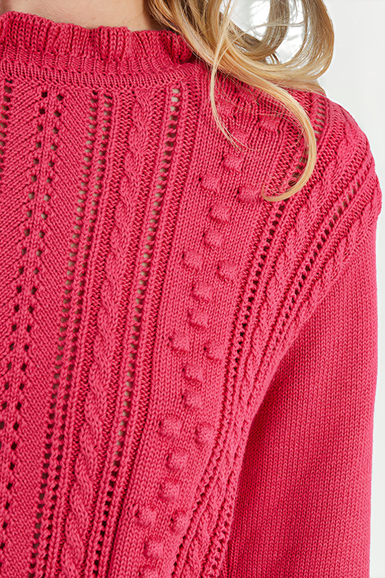 MAGENTA DECORATIVE KNIT SWEATER 4