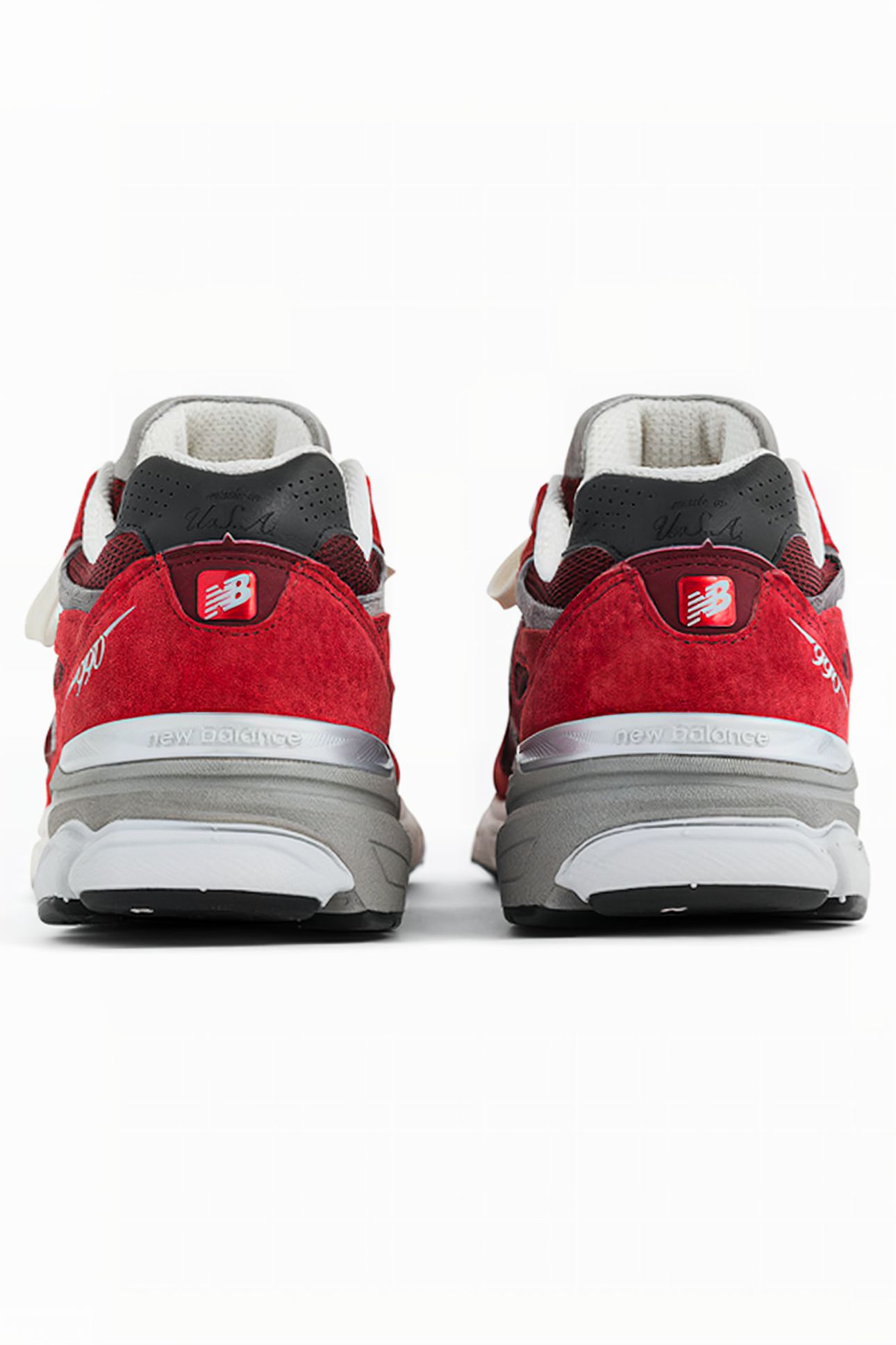 M990TF3 MADE IN USA SNEAKERS IN SCARLET 4
