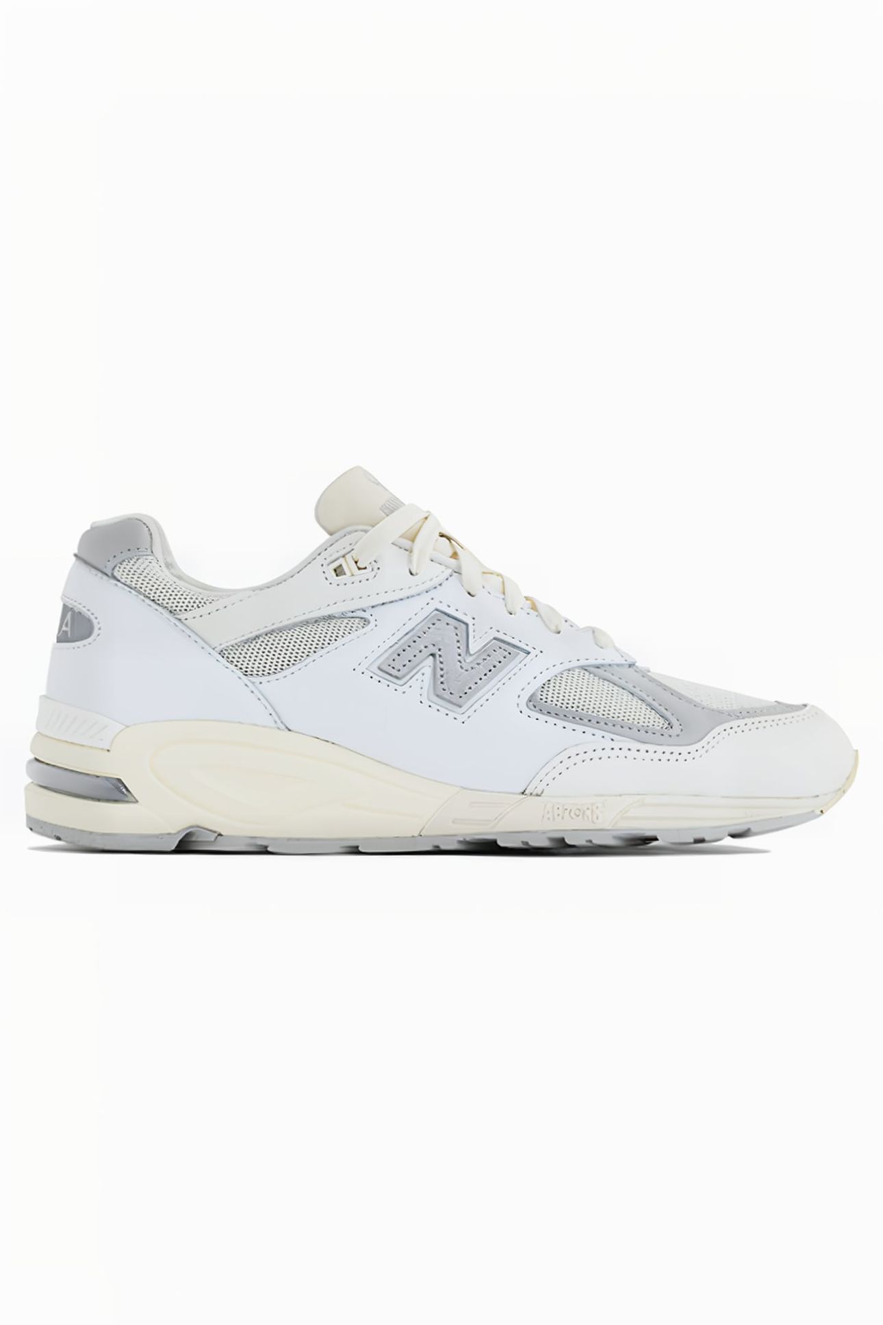M990TC2 MADE IN USA SNEAKERS IN SEA SALT 1