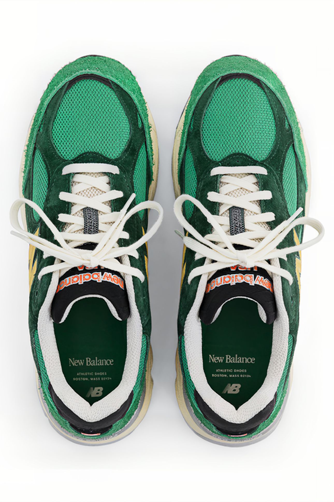 M990GG3 MADE IN USA SNEAKERS IN GREEN 3