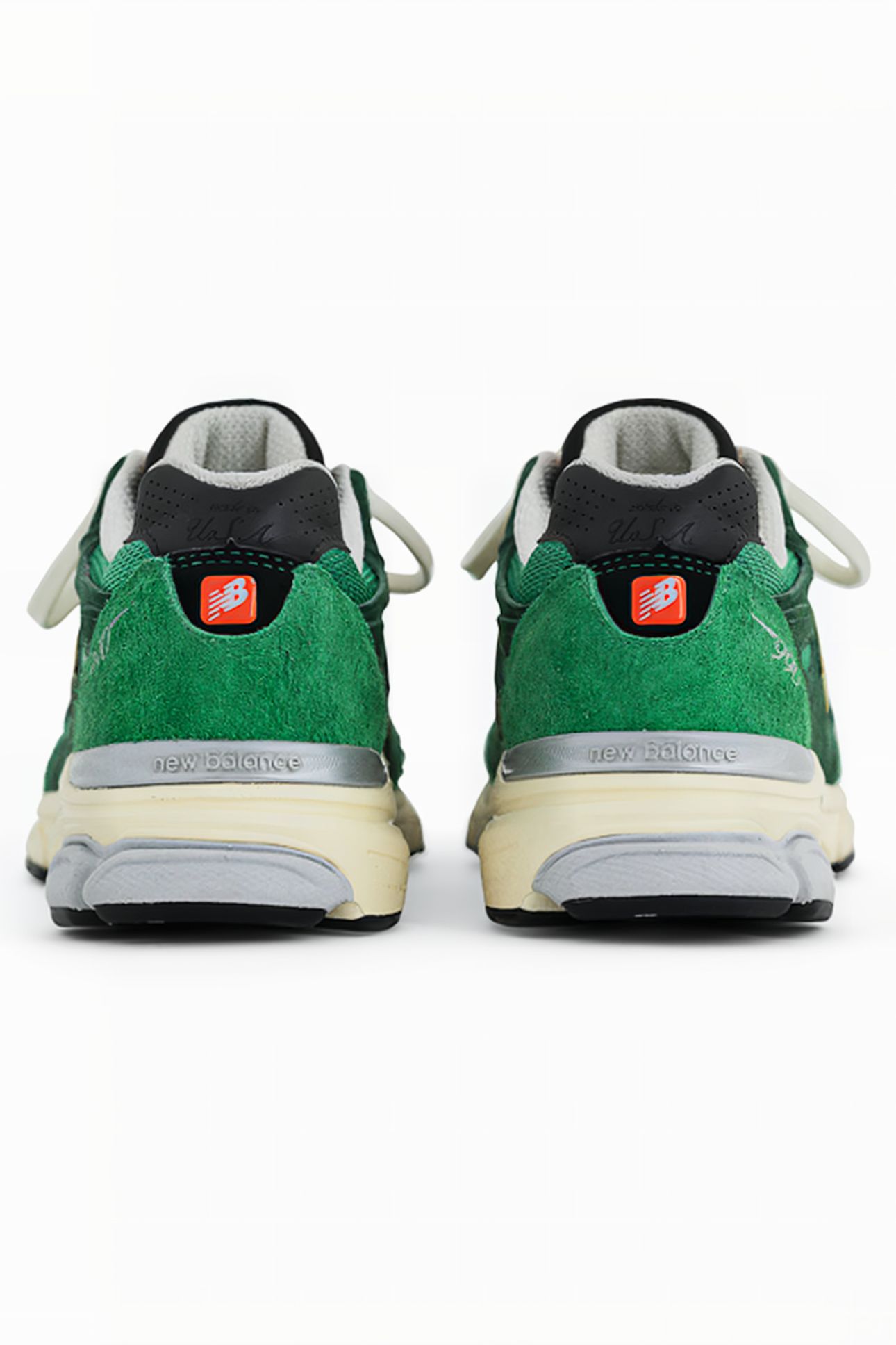 M990GG3 MADE IN USA SNEAKERS IN GREEN 4