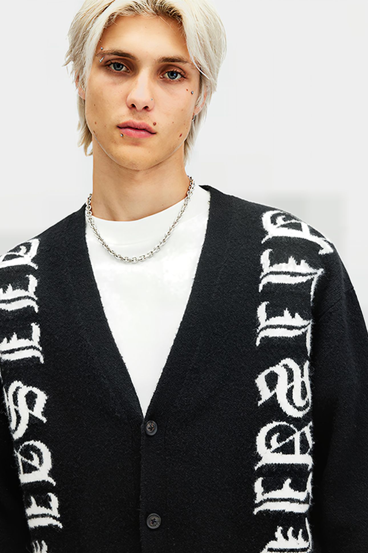 SCRIPTURE CARDIGAN BLACK 7