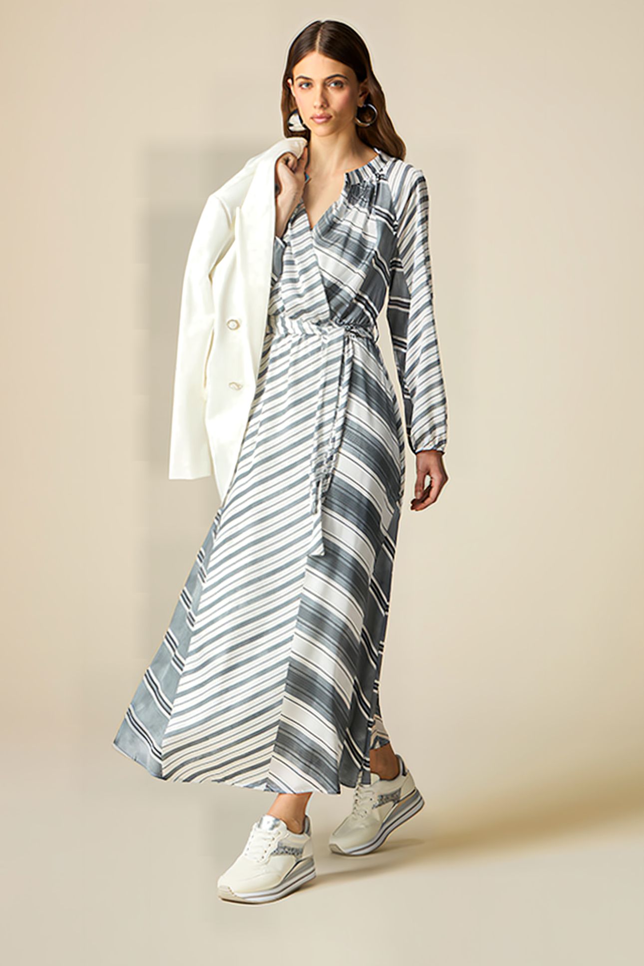 LONG PATTERNED SATIN DRESS GREY 4